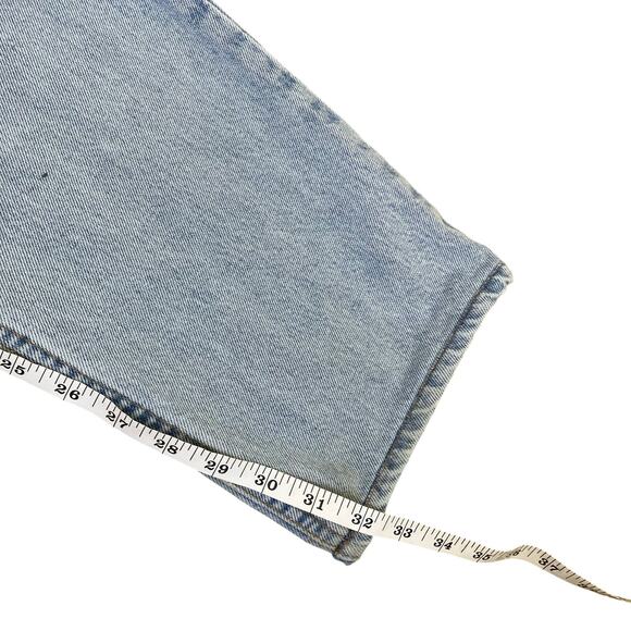 Lenny Upcycled Vintage Levi’s Jeans Light Wash Distressed Mom Jeans 90s Retro - Picture 8 of 16